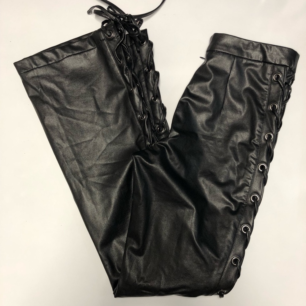 Forever 21 bootcut pants size M